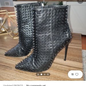 Steve Madden via-s studded heeled boots.